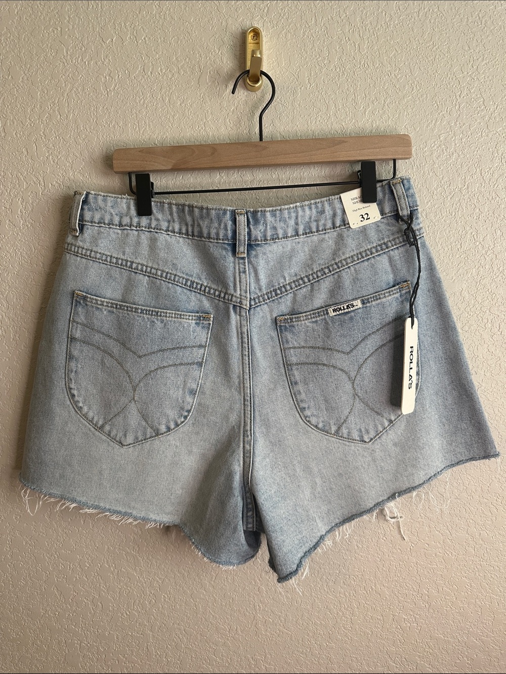 NWT ROLLA'S Dusters High Rise Distressed Denim Shorts - Size 32 - Picture 5 of 6